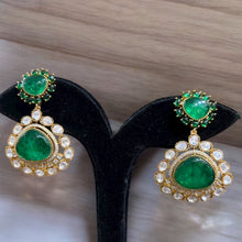 Emerald Majesty Necklace Set