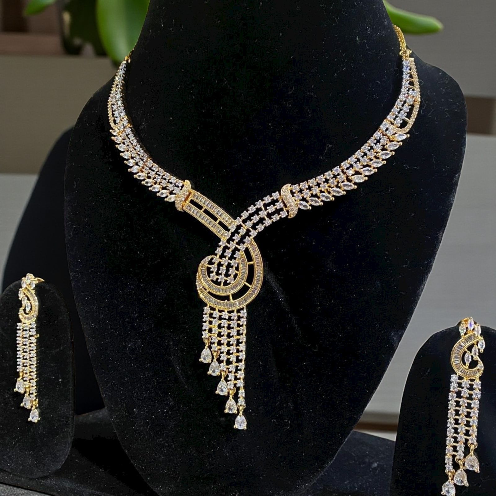 Elegant Infinity American Diamond Necklace Set