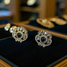 Regal Emerald Bridal Kundan Jewelry Set