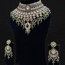 Regal Emerald Bridal Kundan Jewelry Set