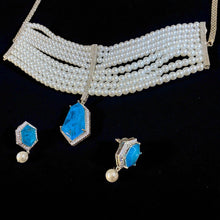 Azure Hexa Pearl Choker Set