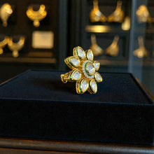 Floral Radiance Kundan Ring