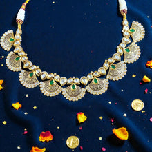 Emerald Fan Kundan Necklace Set