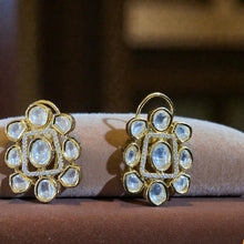 Ivory Glow Polki Necklace Set