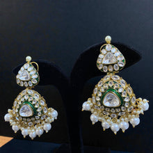 Rani Noor Kundan Jhumka Earrings