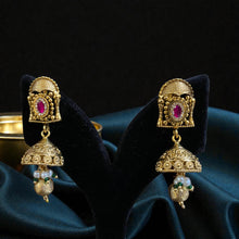 Rajsi Pearl Ghungroo Choker Set
