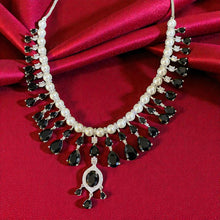 Noir Pearl Royale Statement Set