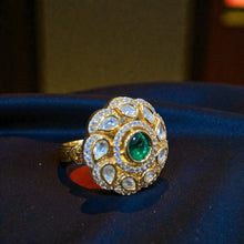Noor Kundan Halo Ring