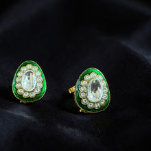 Emerald Noor Kundan Pendant Set