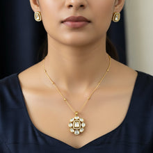 Noor Gul Kundan Pendant Set