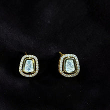 Noor Gul Kundan Pendant Set