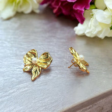 Pearl Petal Bow Studs