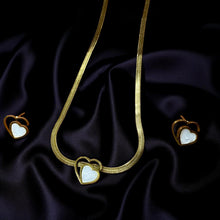 Golden Embrace Heart Set