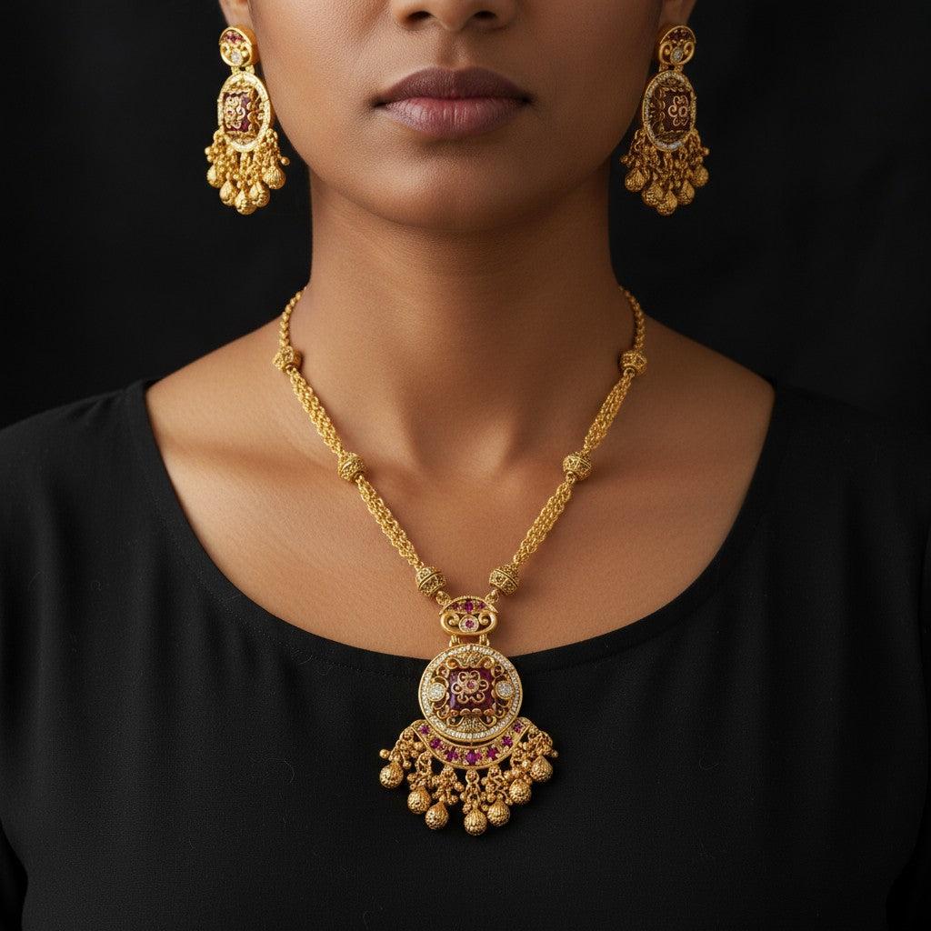 Traditional Kundan Temple Jewelry Set