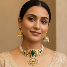 Riwaayat Emerald Polki Choker Set