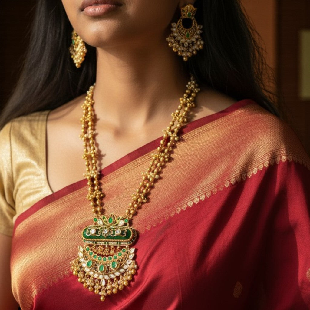 Emerald Radiance Temple Necklace Set