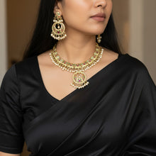 Royal Jadau Pearl Set